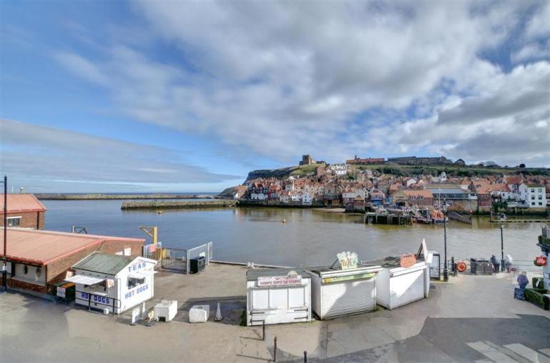 Number 3 Pier Road Apartment Whitby Exteriör bild